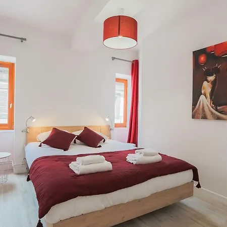 Apartamento La Halte De Saint-Pierre Clermont-Ferrand Exterior foto
